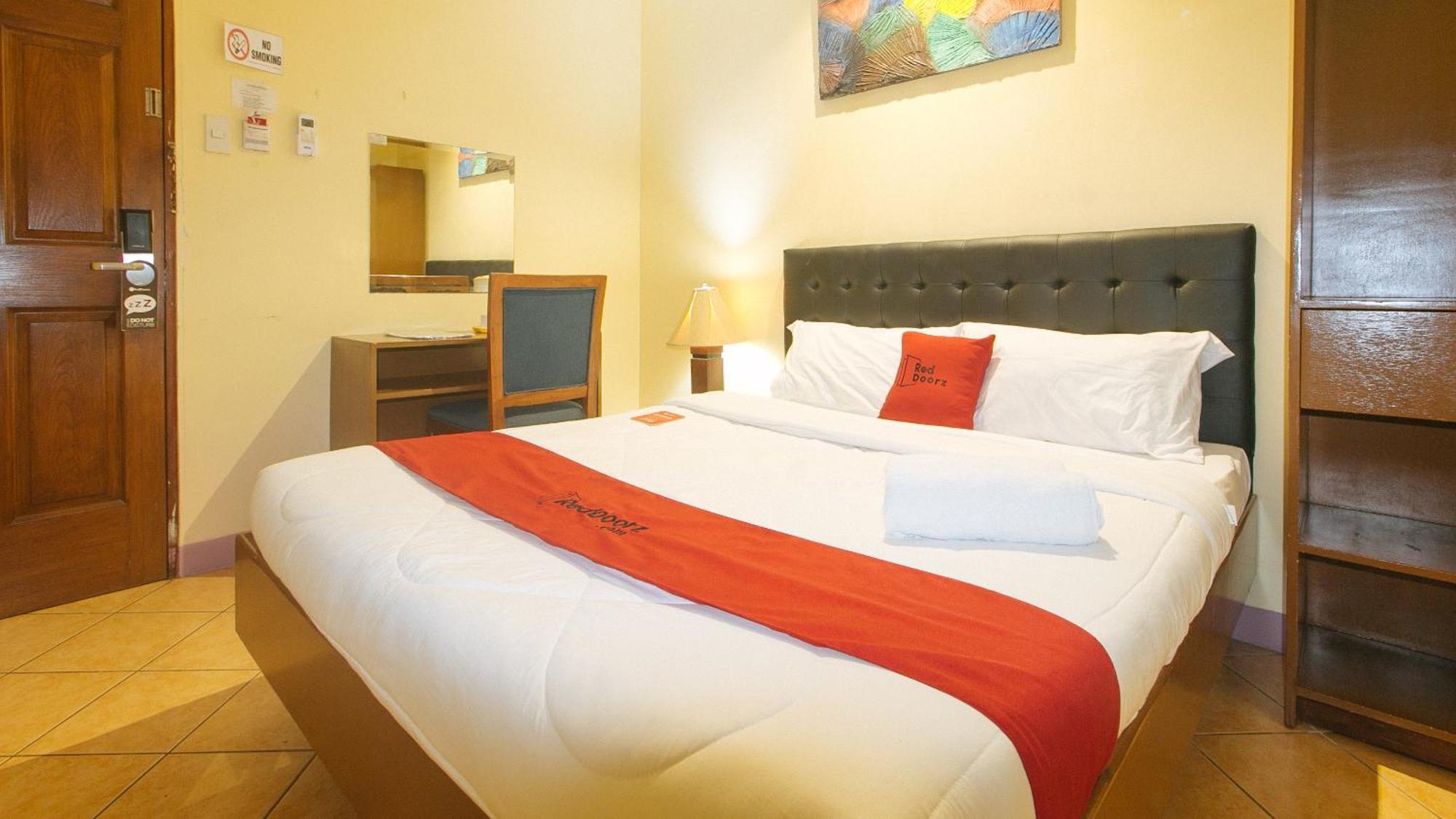 Reddoorz At Comfy Inn Ermita Μανίλα Εξωτερικό φωτογραφία