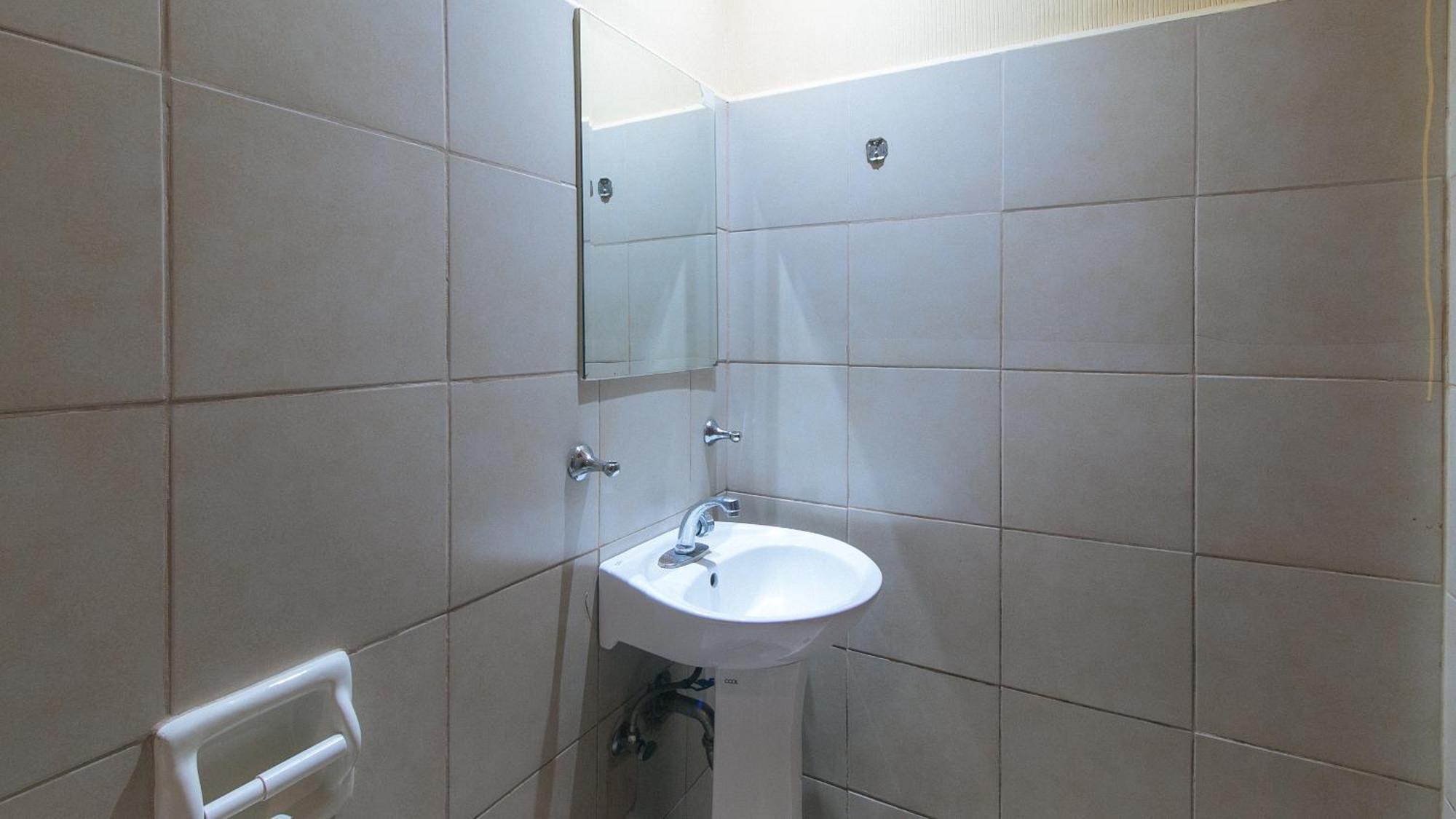 Reddoorz At Comfy Inn Ermita Μανίλα Εξωτερικό φωτογραφία