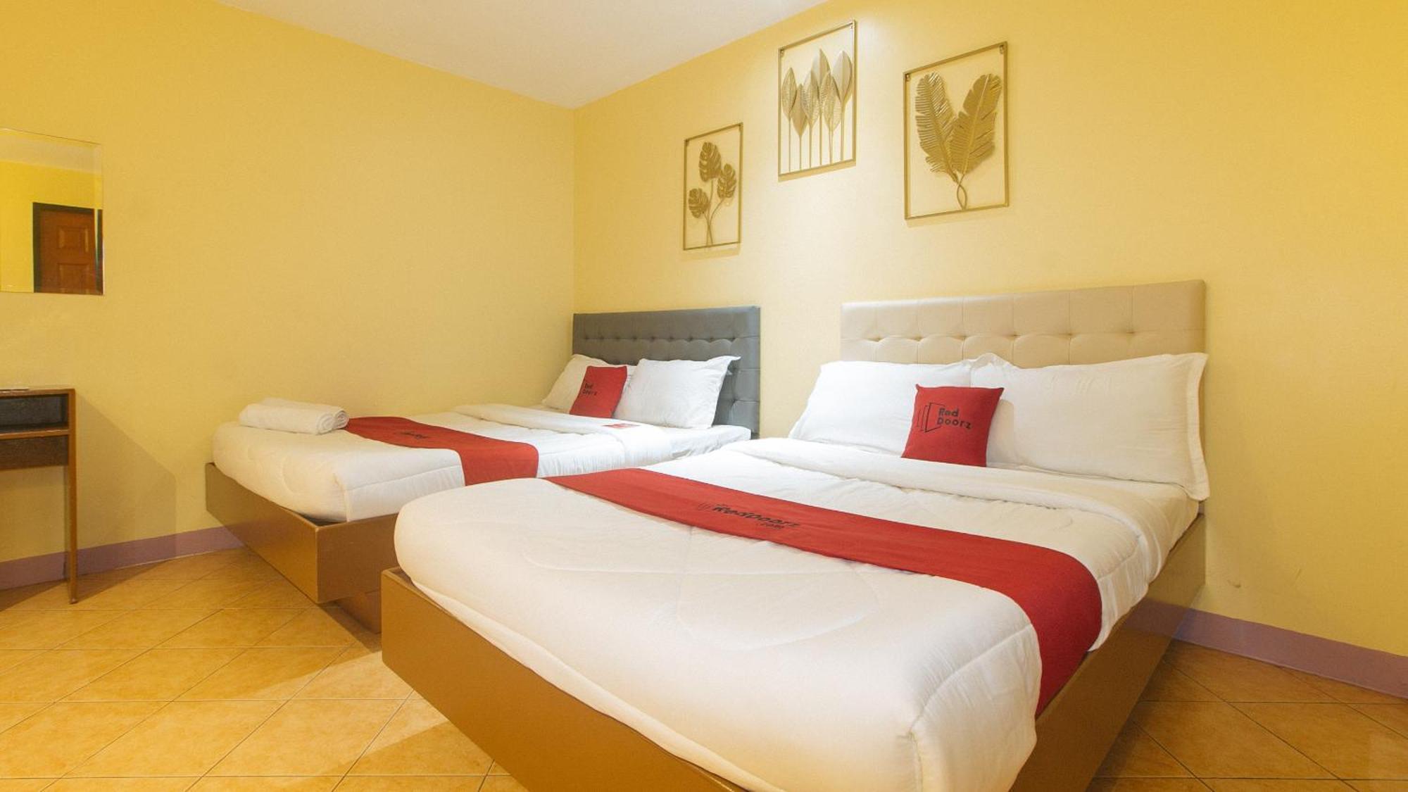 Reddoorz At Comfy Inn Ermita Μανίλα Εξωτερικό φωτογραφία
