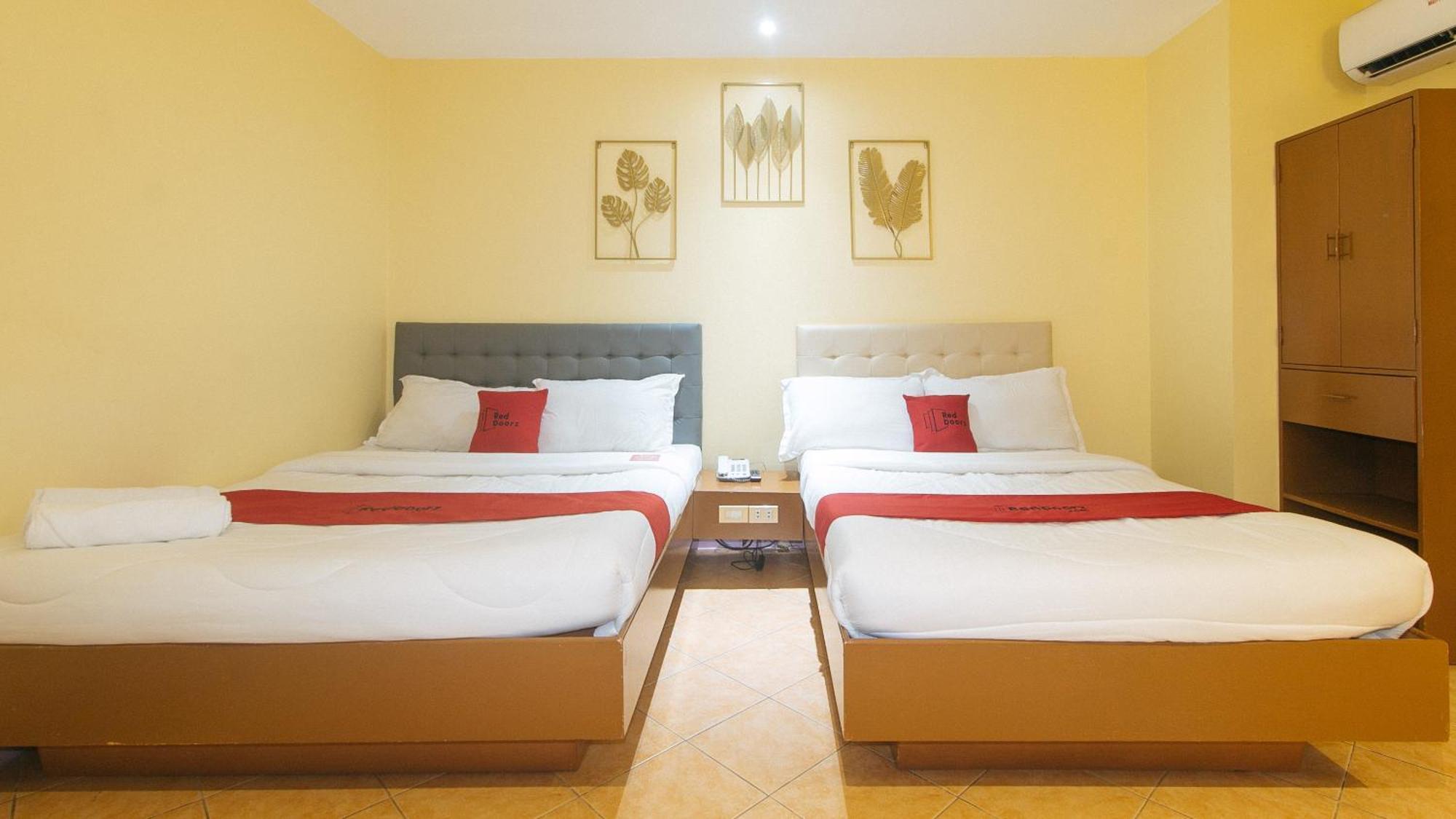 Reddoorz At Comfy Inn Ermita Μανίλα Εξωτερικό φωτογραφία