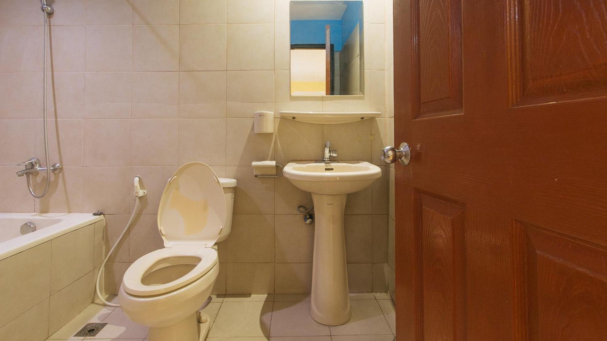Reddoorz At Comfy Inn Ermita Μανίλα Εξωτερικό φωτογραφία